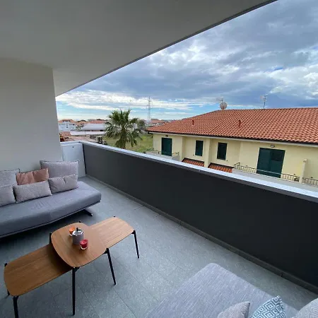 Al Mare 아파트 Montepaone Lido